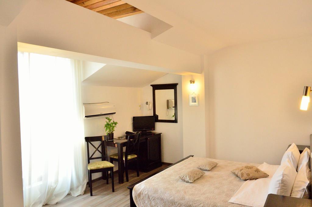 Hotel Belleville Iasi Luaran gambar