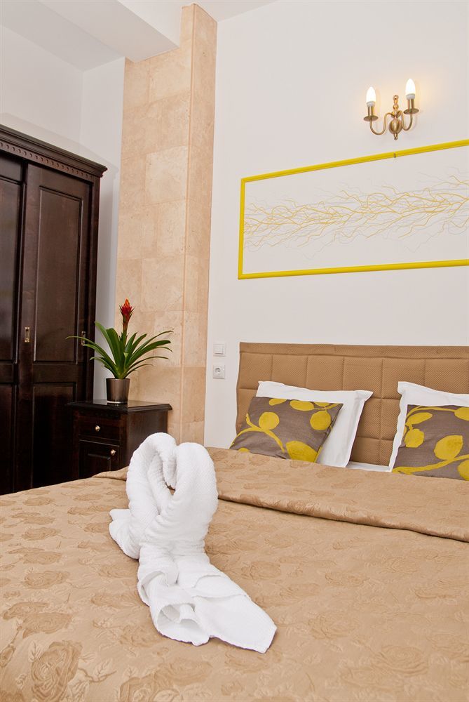 Hotel Belleville Iasi Luaran gambar